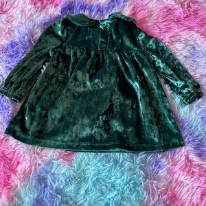 Baby Girls' Crushed Velour Long
Sleeve Dress - Cat & Jack™
Green 3-6M